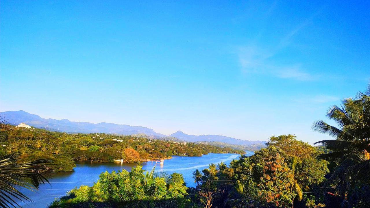 Mahaweli View Inn Kandy Esterno foto