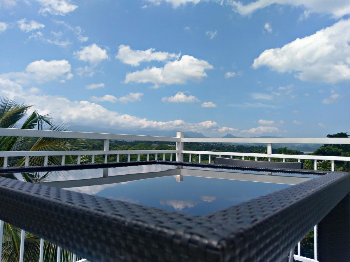 Mahaweli View Inn Kandy Esterno foto