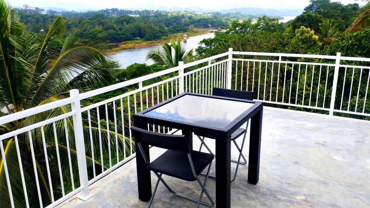 Mahaweli View Inn Kandy Esterno foto