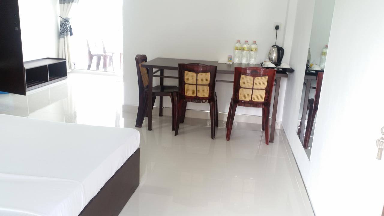 Mahaweli View Inn Kandy Esterno foto