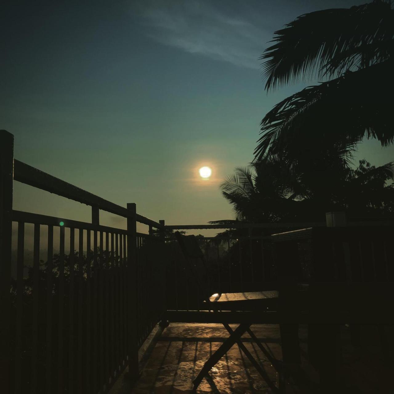 Mahaweli View Inn Kandy Esterno foto